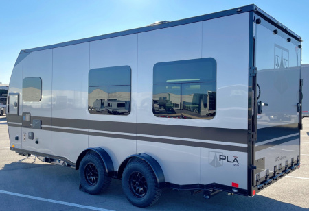 New ATC PLA 450 (2016 FRONT KITCHEN) Aluminum Toy Hauler