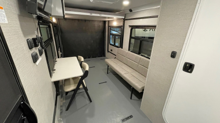 New ATC PLA 450 (2016 FRONT KITCHEN) Aluminum Toy Hauler