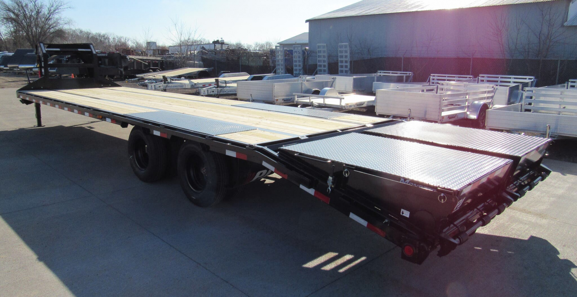 New 2026 PJ Trailers 32ft Gooseneck Low-Pro Flatdeck