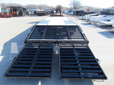 New 2026 PJ Trailers 32ft Gooseneck Low-Pro Flatdeck