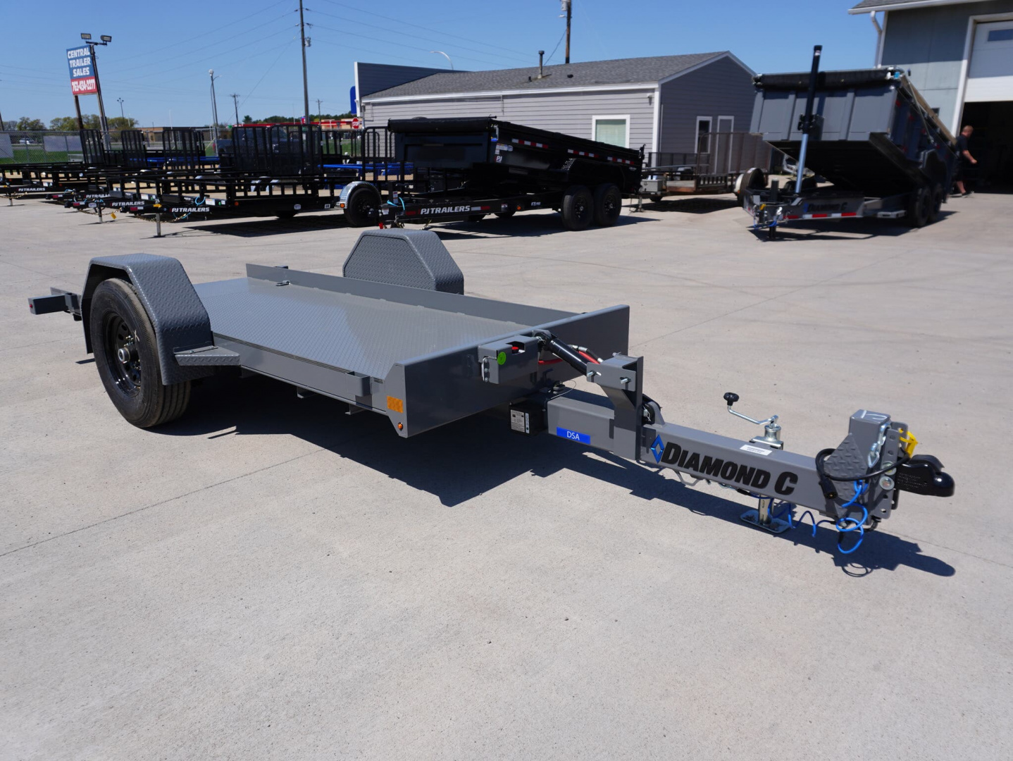 New 2025 Diamond C Trailers 107 59'x12ft Tilt