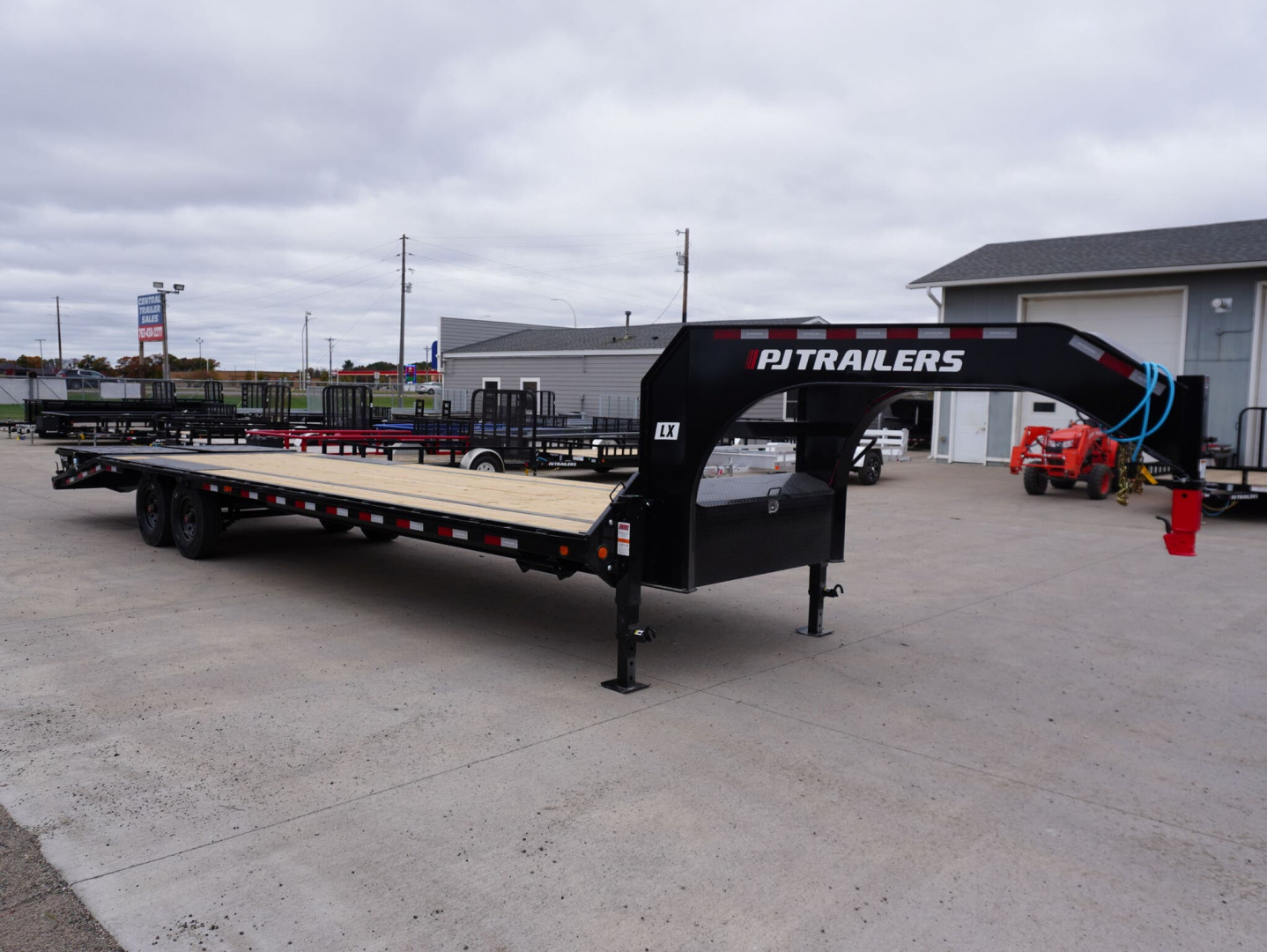 New 2026 PJ Trailers 30ft Gooseneck Deckover
