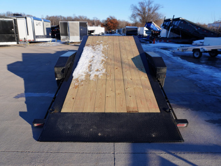 New 2026 Diamond C Trailers 210 24ft Tilt