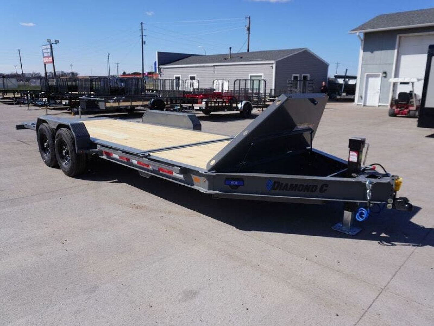 New 2025 Diamond C Trailers 207 20ft Tilt