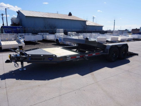 New 2025 Diamond C Trailers 207 20ft Tilt