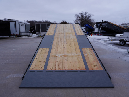 New 2026 Diamond C Trailers DET207 22ft Deckover Tilt