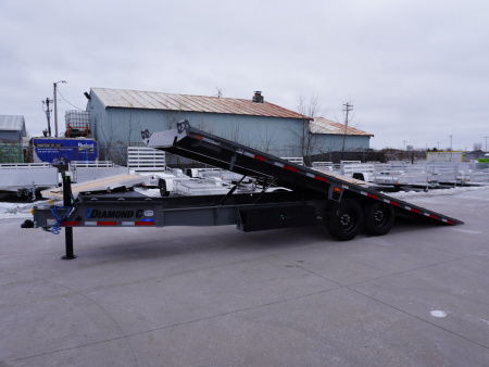 New 2026 Diamond C Trailers DET207 22ft Deckover Tilt