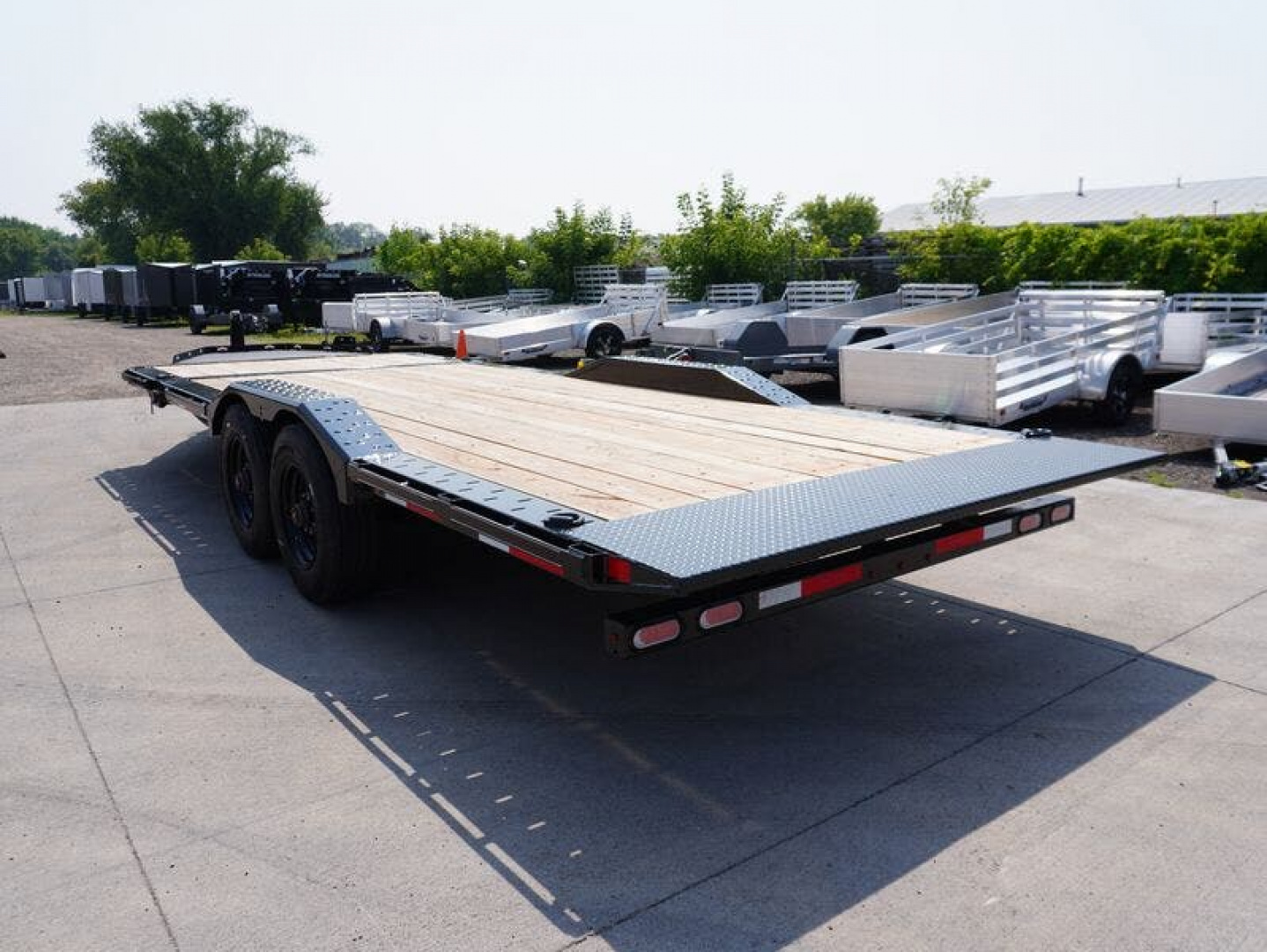 New 2025 Diamond C Trailers 210 22ft Tilt