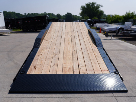 New 2025 Diamond C Trailers 210 22ft Tilt