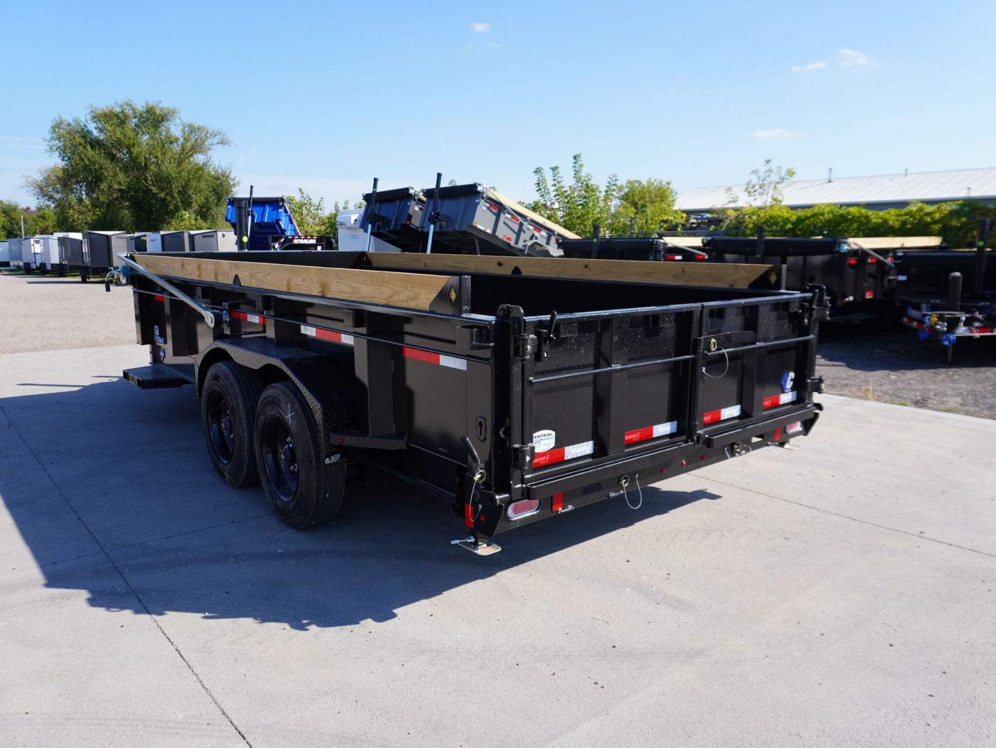 New 2026 Diamond C Trailers 207 82'x16ft Dump
