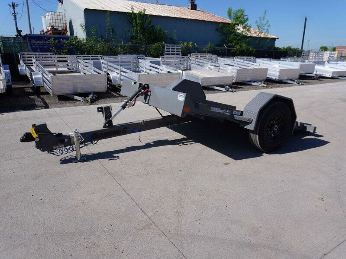 New 2025 Diamond C Trailers 107 77'x10ft Tilt