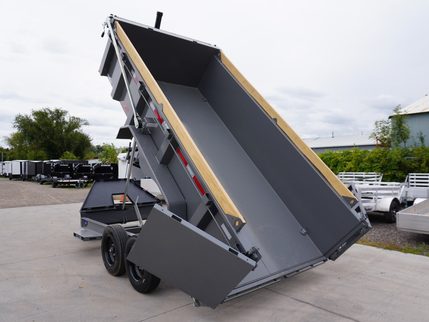New 2026 Diamond C Trailers 207 82'x14ft Dump