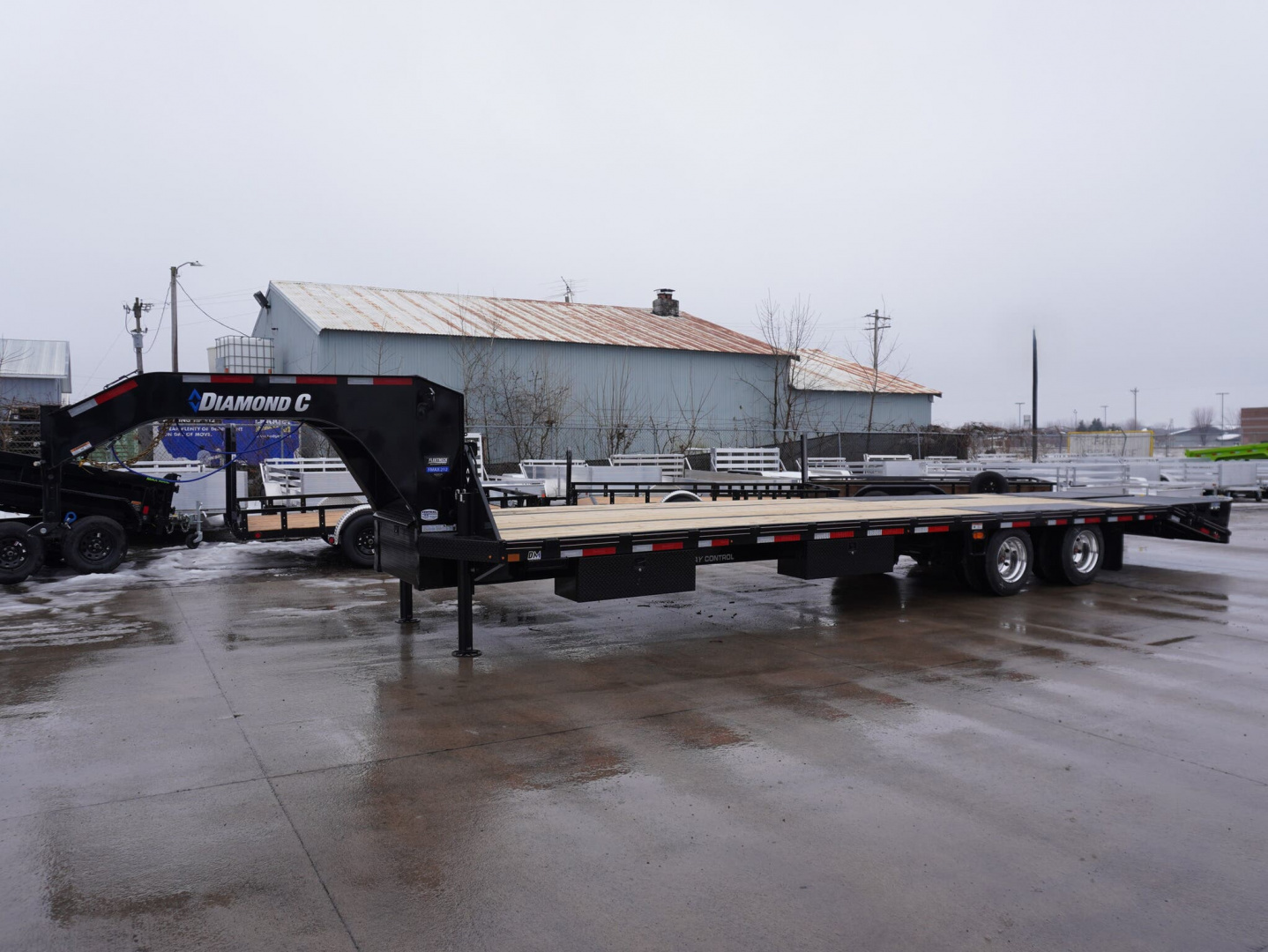 New 2026 Diamond C Trailers FMAX212 32ft Gooseneck Deckover