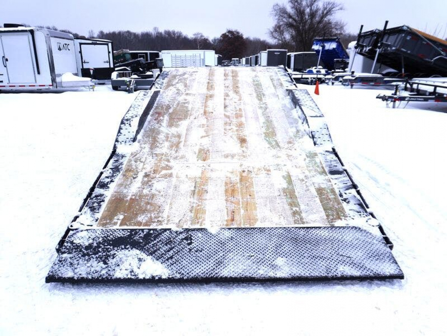 New 2026 Diamond C Trailers 22ft Tilt