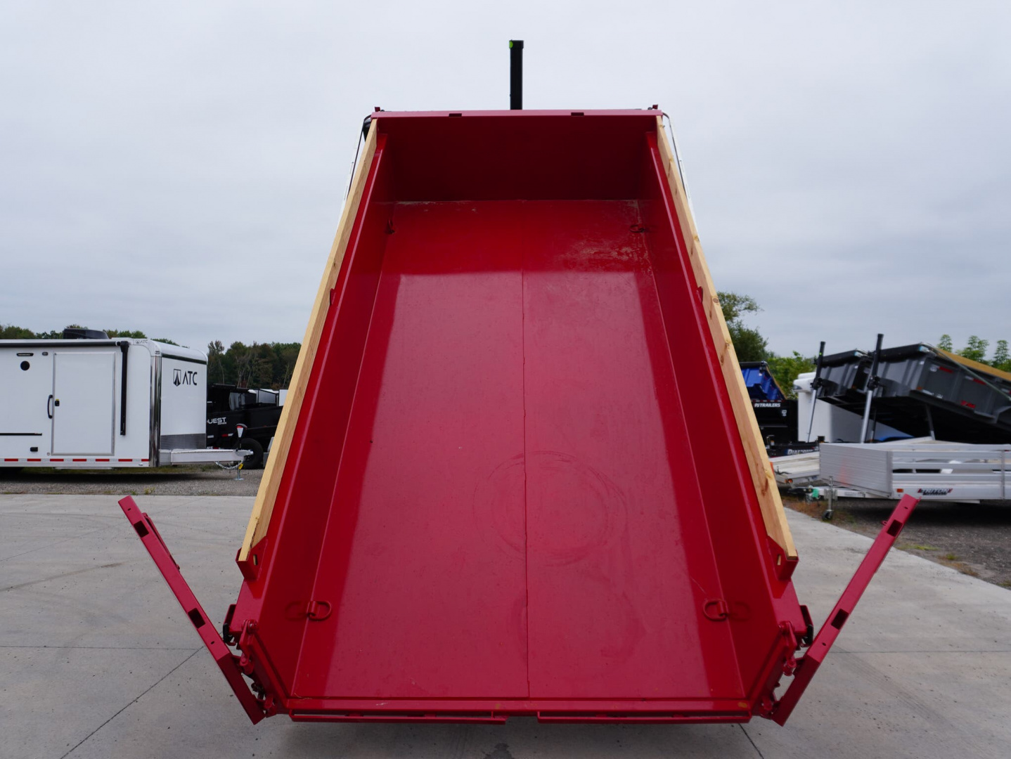New 2026 Diamond C Trailers 207 82'x14ft Dump