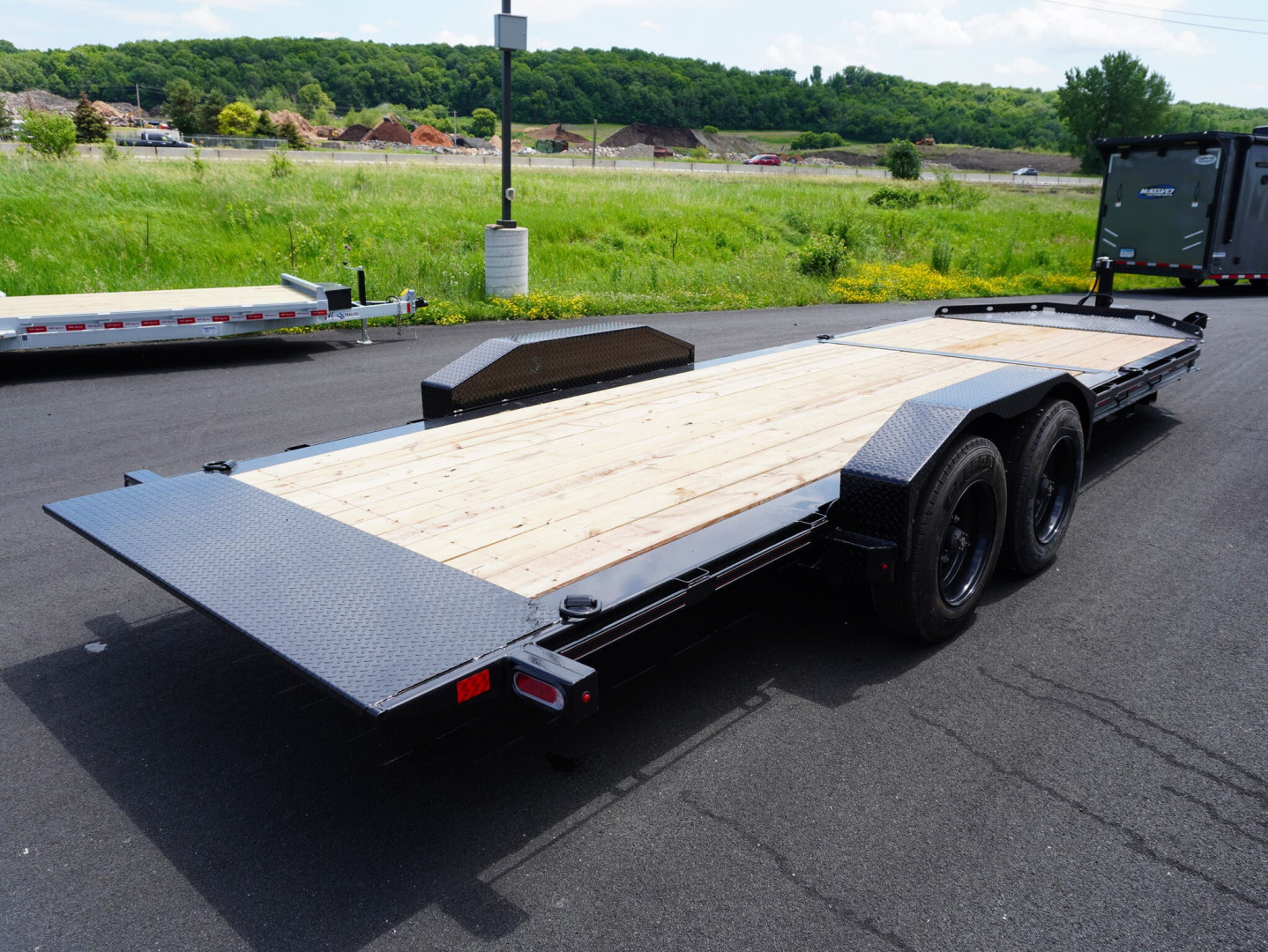 New 2025 Diamond C Trailers 207 22ft Tilt