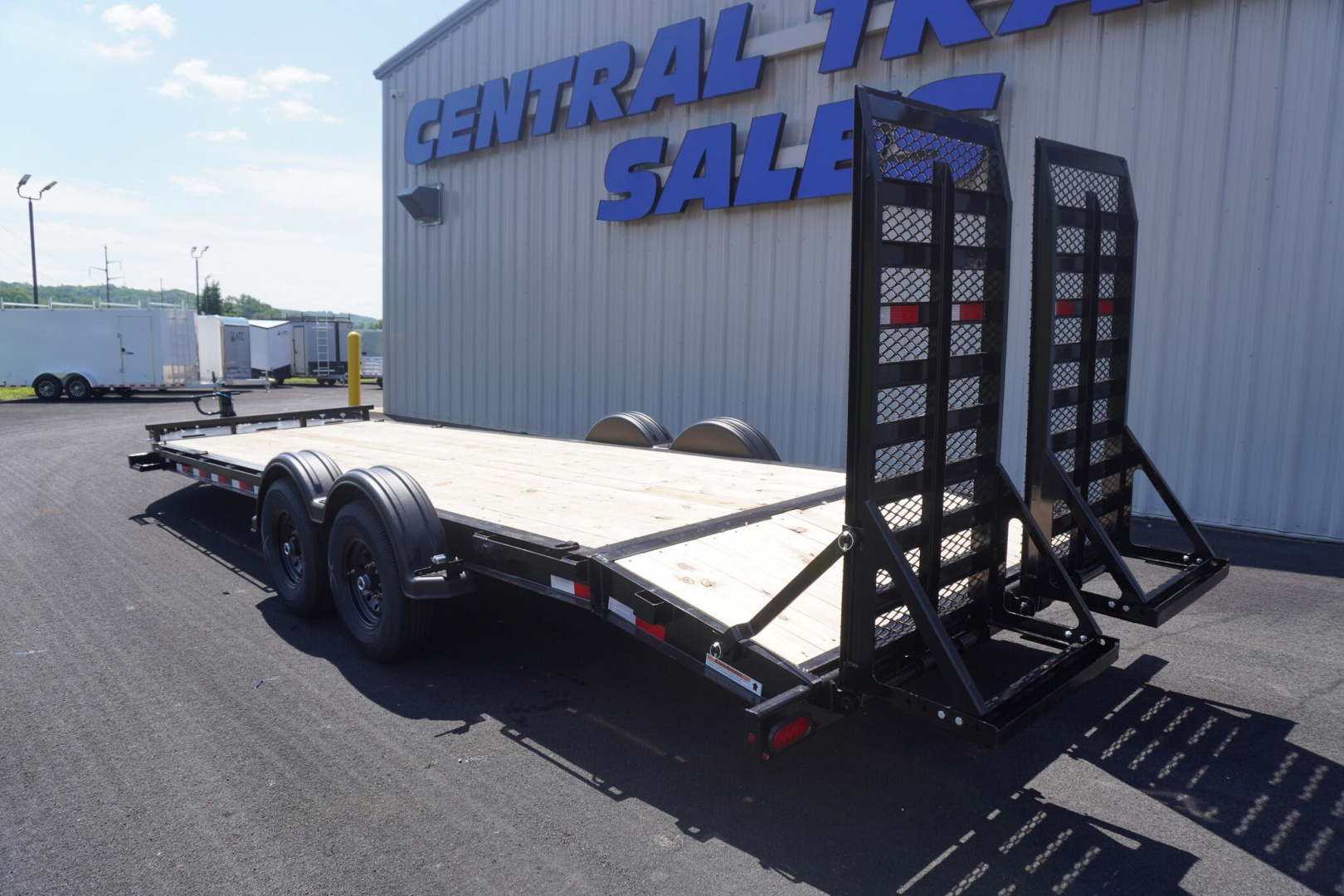 New 2026 PJ Trailers 24ft Equipment Trailer