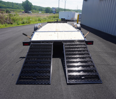 New 2026 PJ Trailers 24ft Equipment Trailer