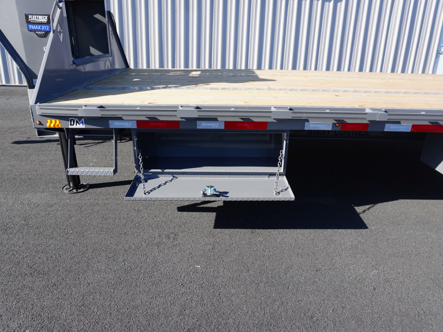 New 2026 Diamond C Trailers 32ft Gooseneck Deckover