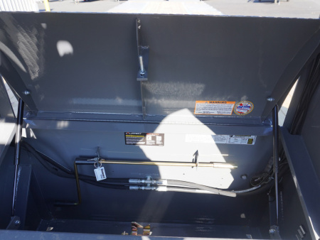 New 2026 Diamond C Trailers 32ft Gooseneck Deckover