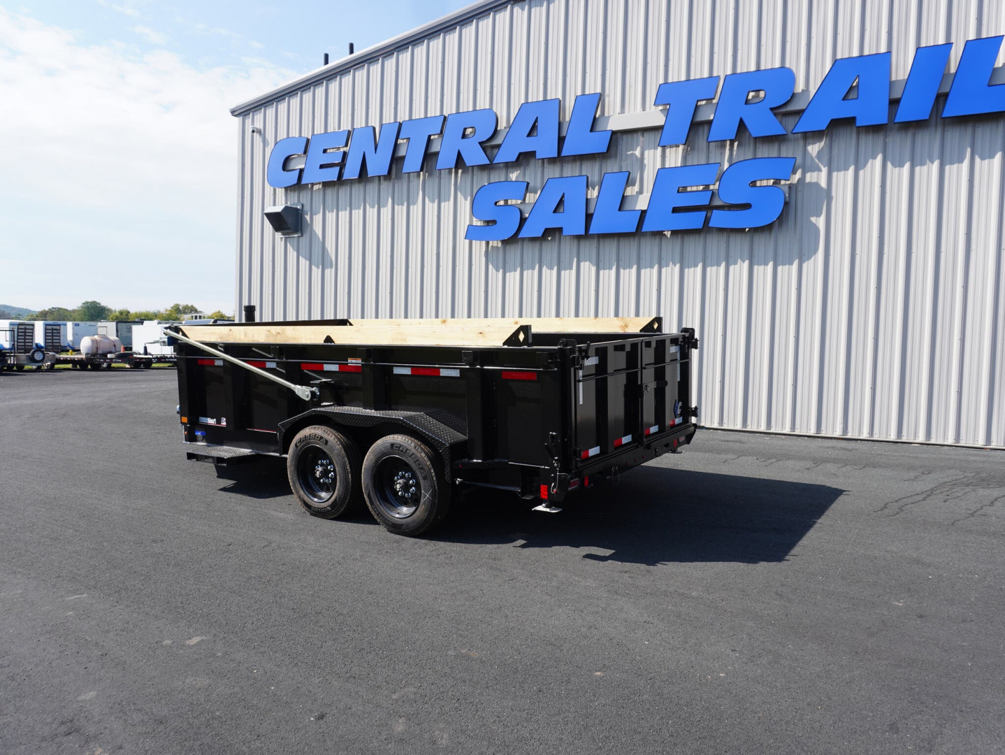 New 2026 Diamond C Trailers 207 82'x14ft Dump