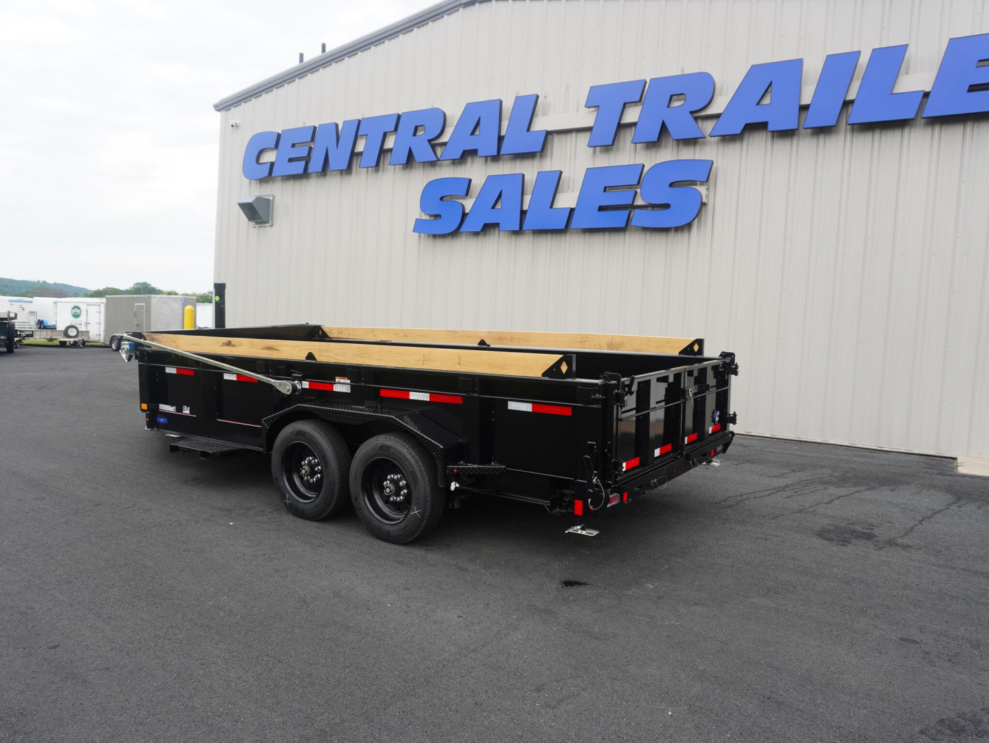 New 2026 Diamond C Trailers 207 82'x16ft Dump