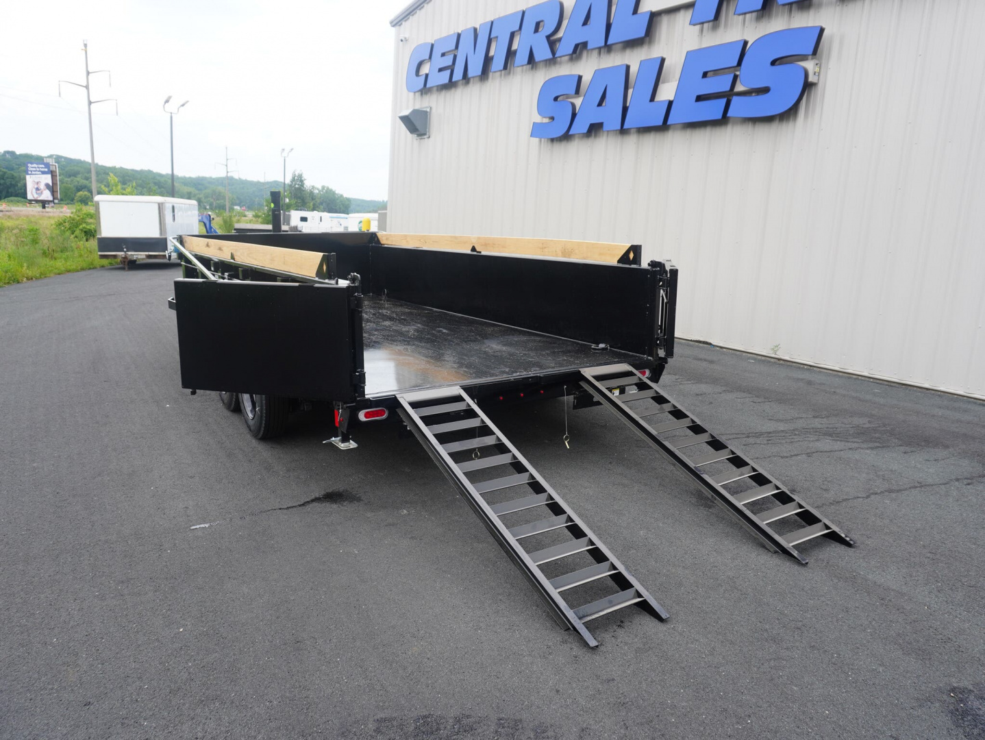 New 2026 Diamond C Trailers 207 82'x16ft Dump