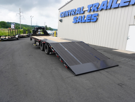 New 2025 Load Trail 32ft Gooseneck Deckover