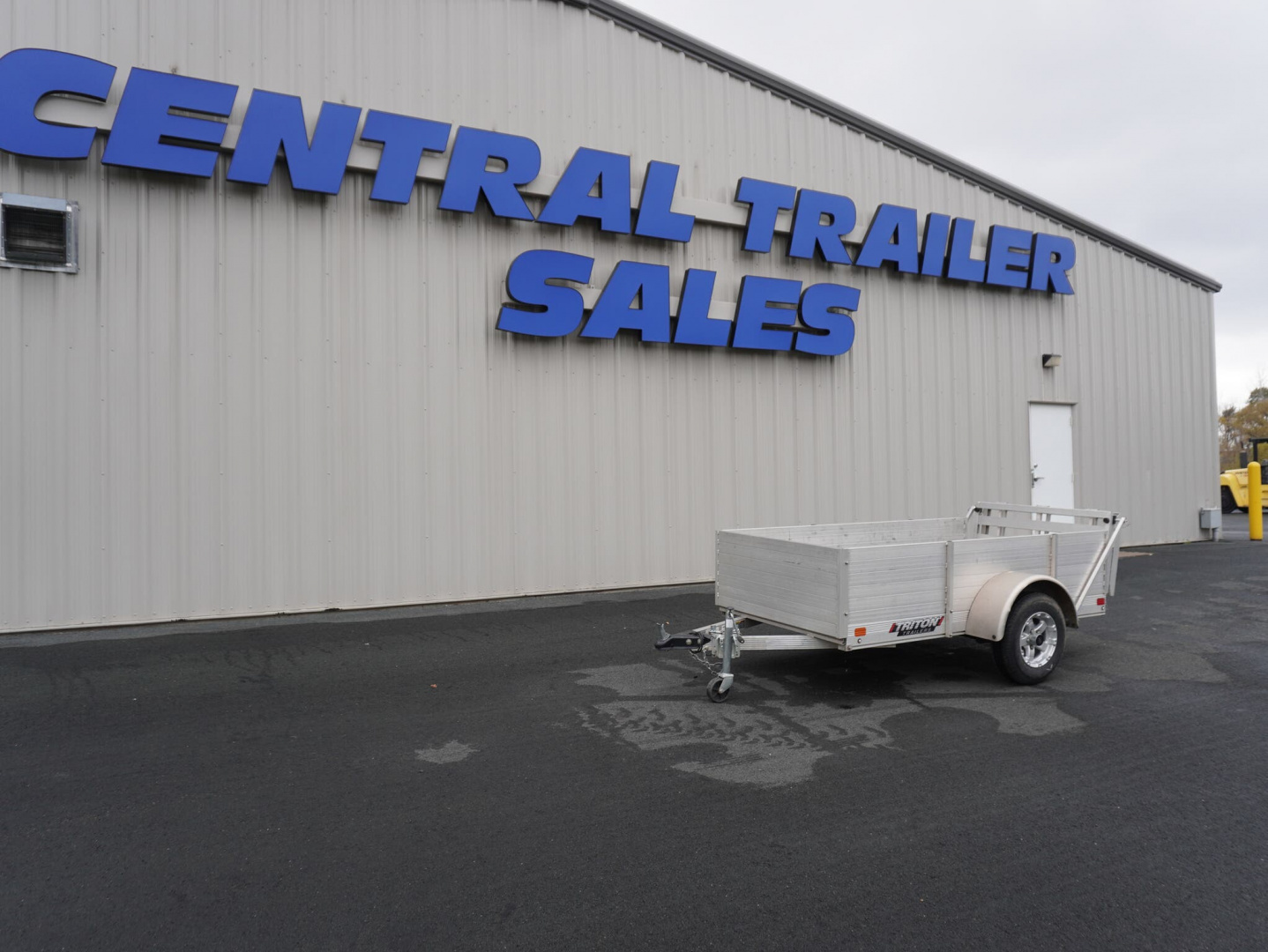 Used 2020 Triton Trailers 52'x8' All Aluminum Utility W/2' Solid Sides