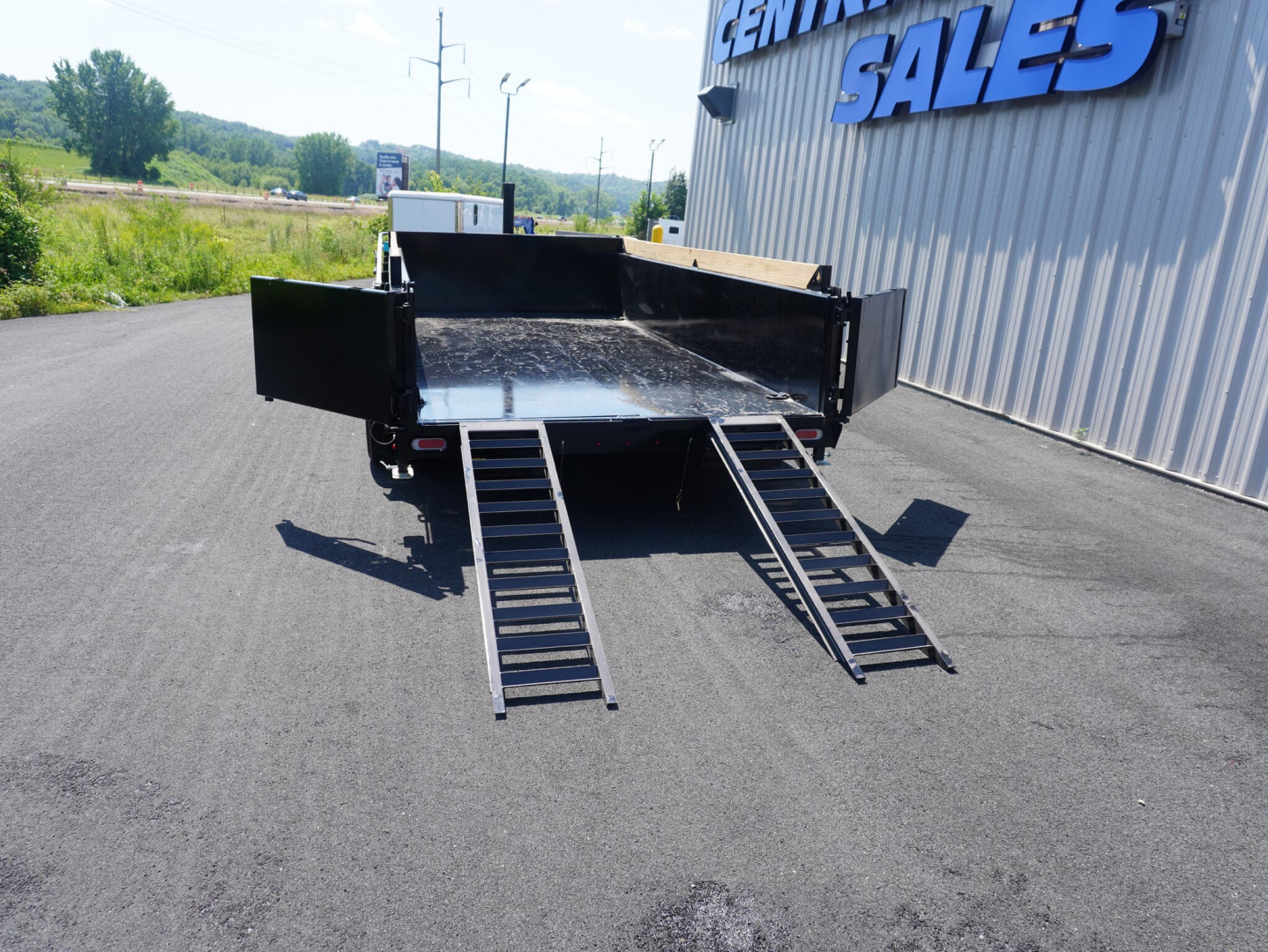 New 2026 Diamond C Trailers 207 82'x16ft Dump