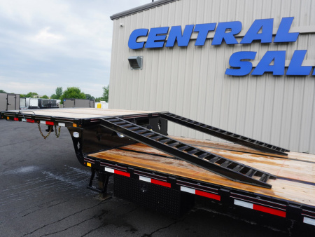 New 2025 Diamond C Trailers 38ft Trailer Step Deck