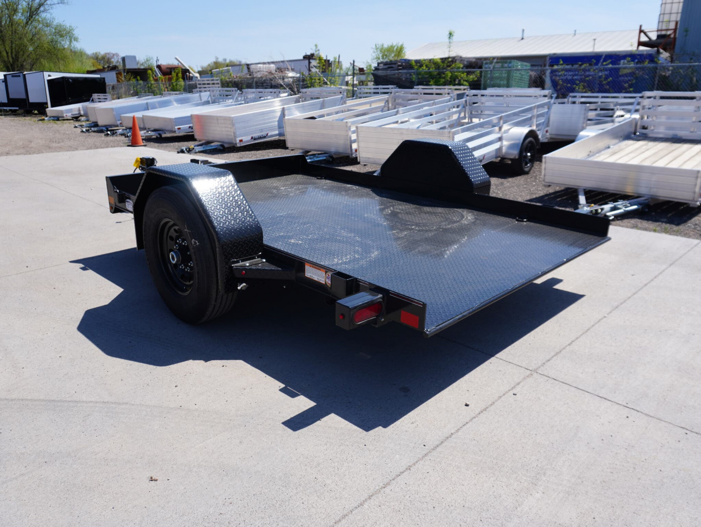 New 2025 Diamond C Trailers 107 77'x10ft Tilt