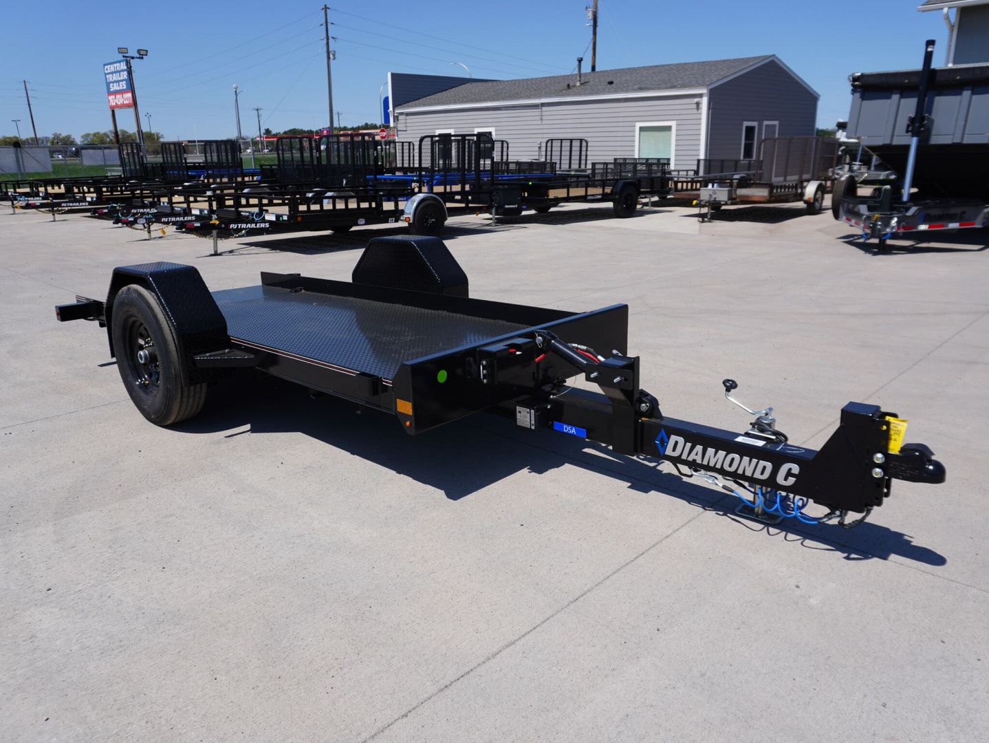 New 2025 Diamond C Trailers 107 59'x12ft Tilt