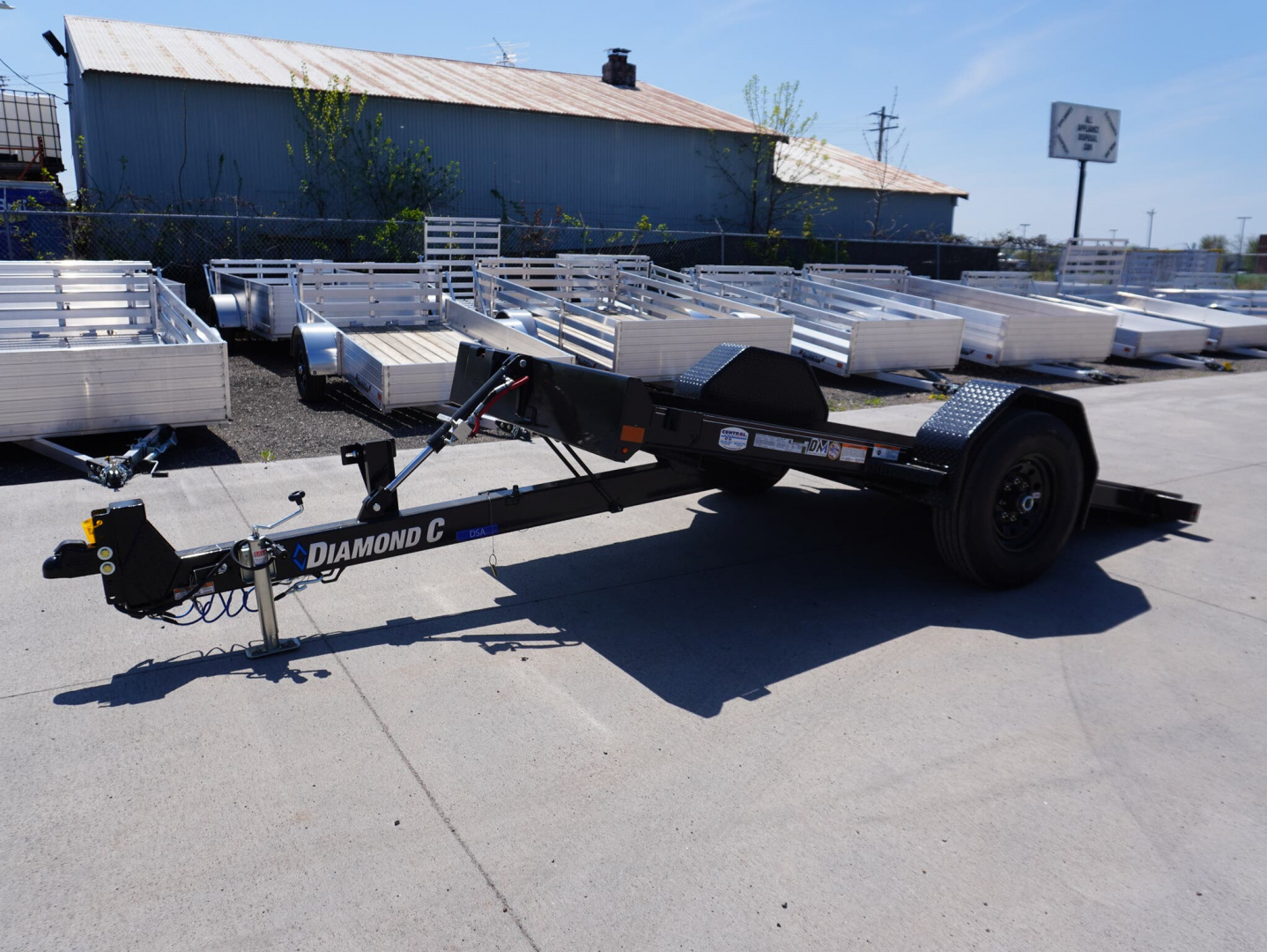 New 2025 Diamond C Trailers 107 59'x12ft Tilt