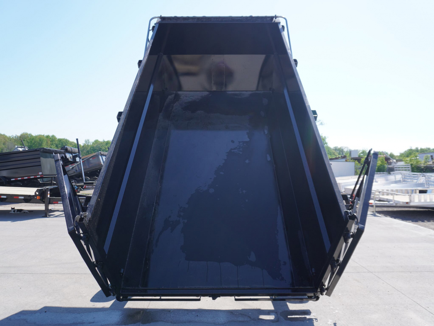 New 2026 PJ Trailers 83'x14ft Dump