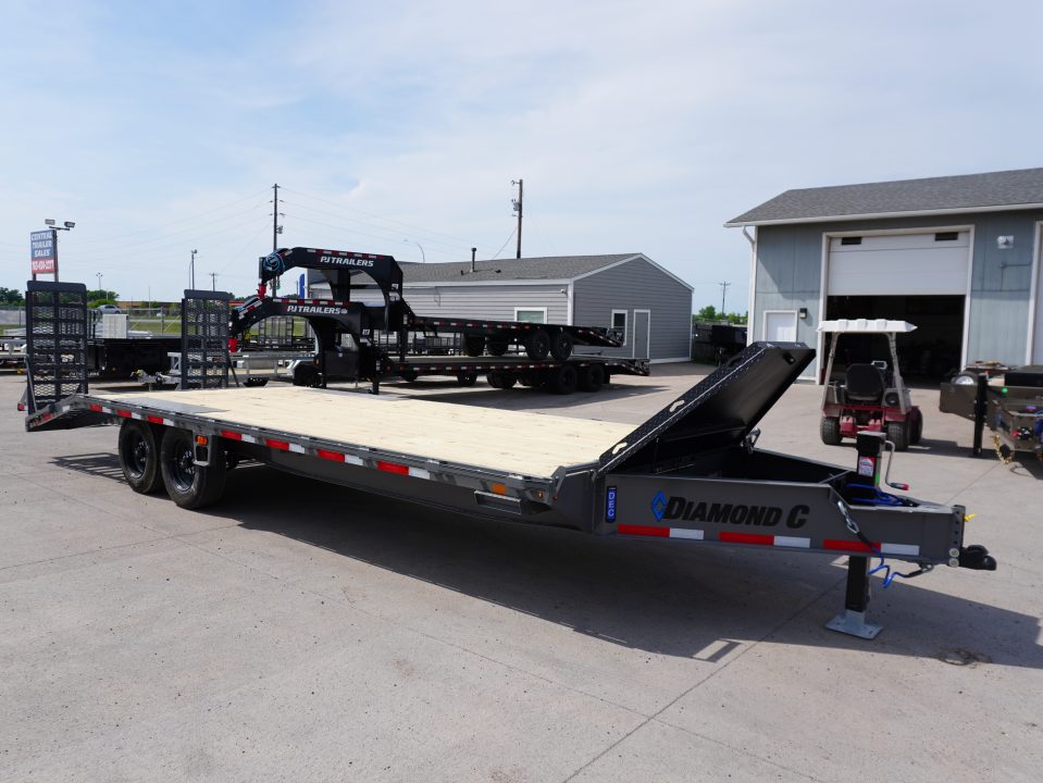 New 2026 Diamond C Trailers DEC207 24ft Equipment Trailer