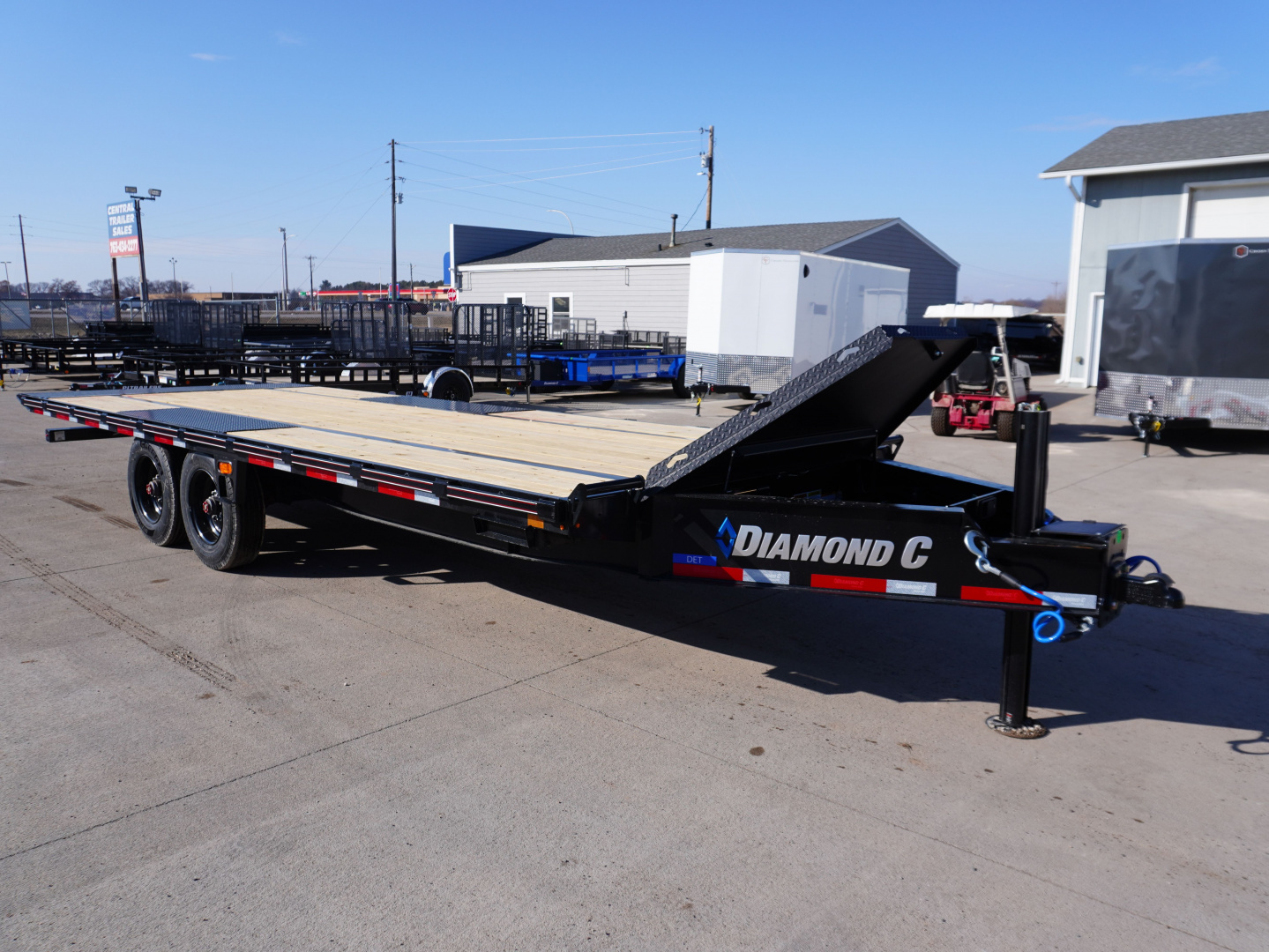 New 2026 Diamond C Trailers DET210 22ft Deckover Tilt Trailer
