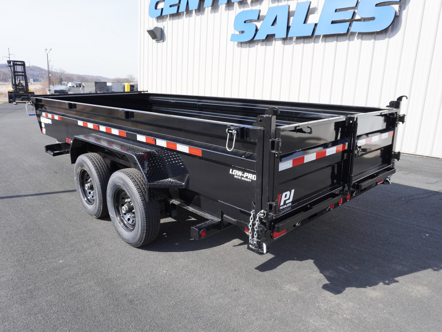 New 2026 PJ Trailers 83'x16' Dump