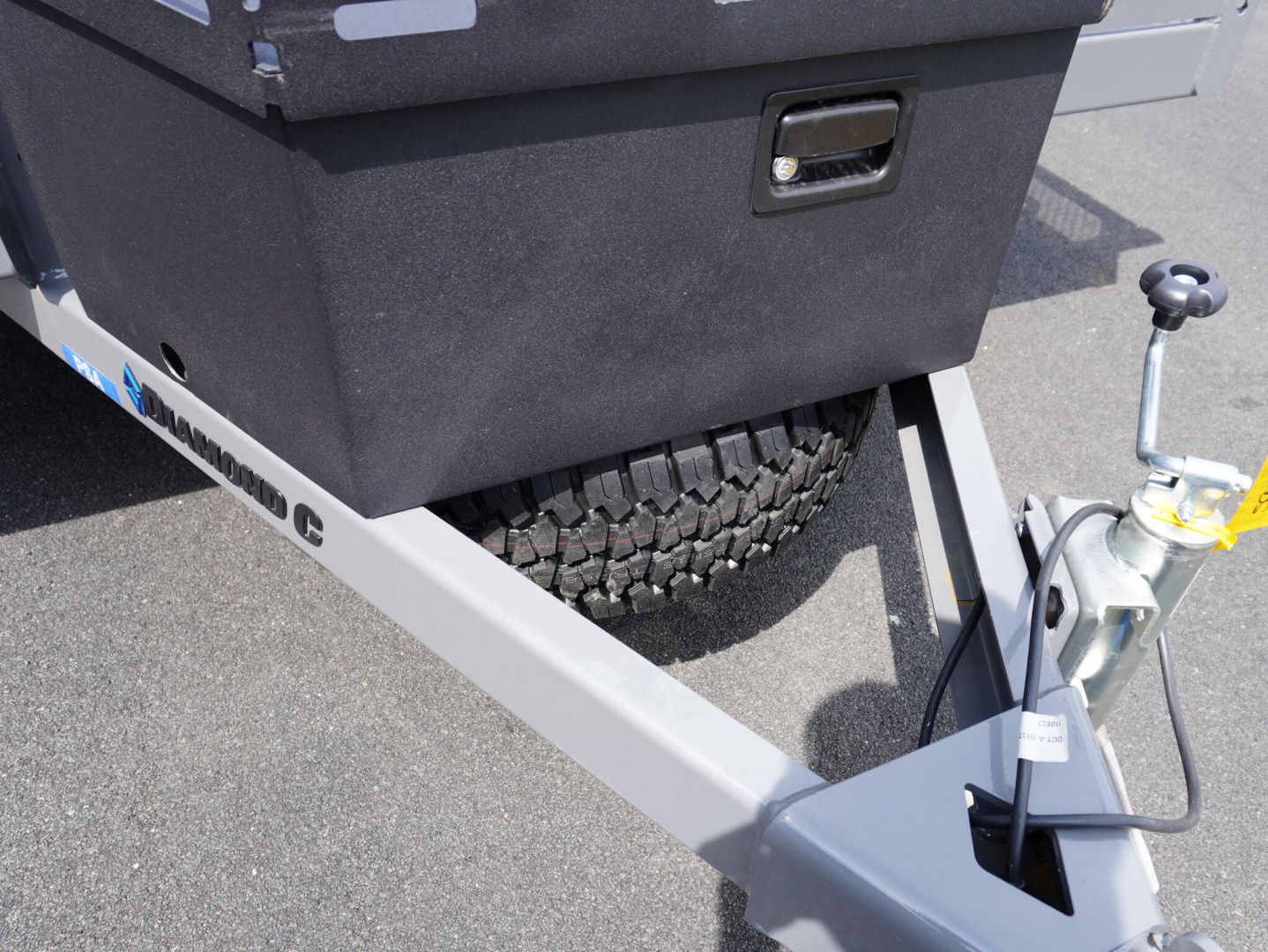 New 2025 Diamond C Trailers 135 83'x14ft Venture Utility