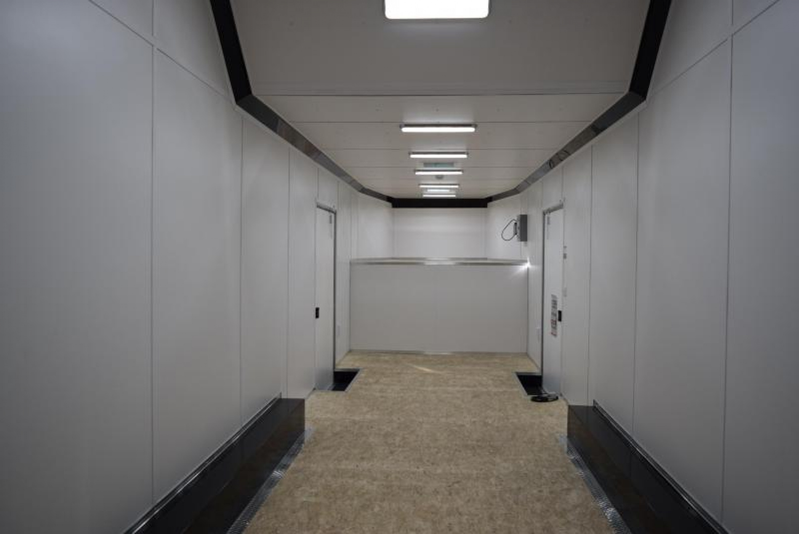 New BRAVO STAR 38' GOOSENECK PULLING TRACTOR TRAILER