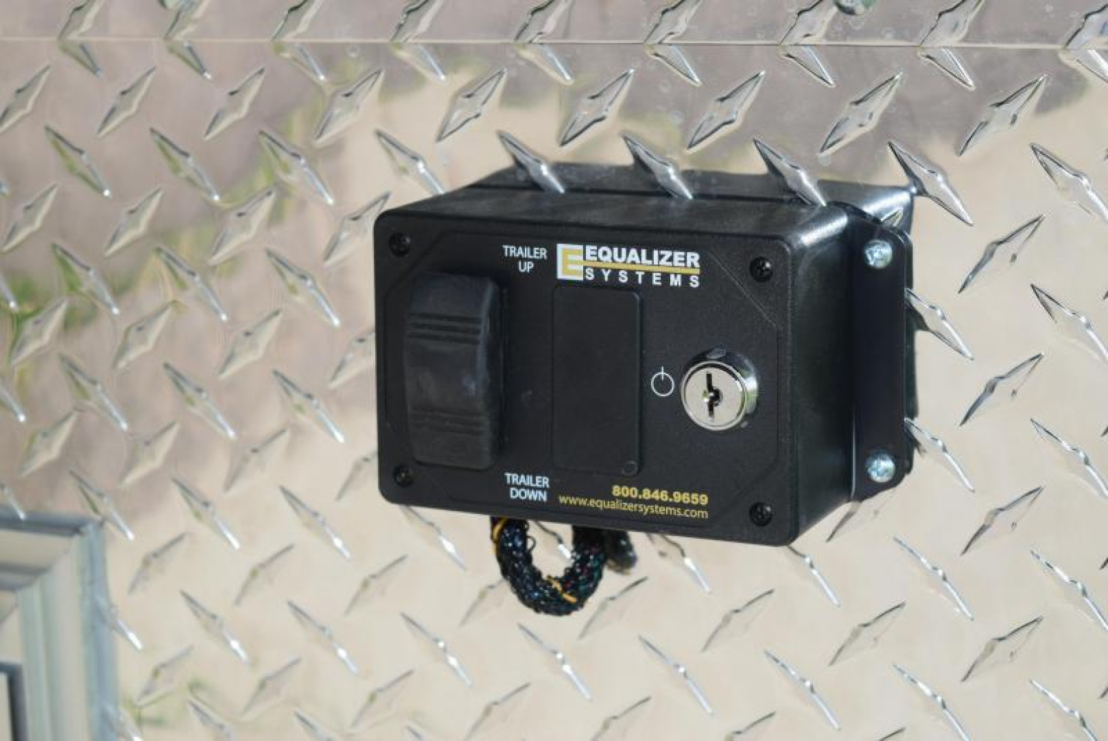 New BRAVO STAR 38' GOOSENECK PULLING TRACTOR TRAILER