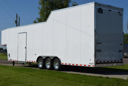 New BRAVO STAR 38' GOOSENECK PULLING TRACTOR TRAILER