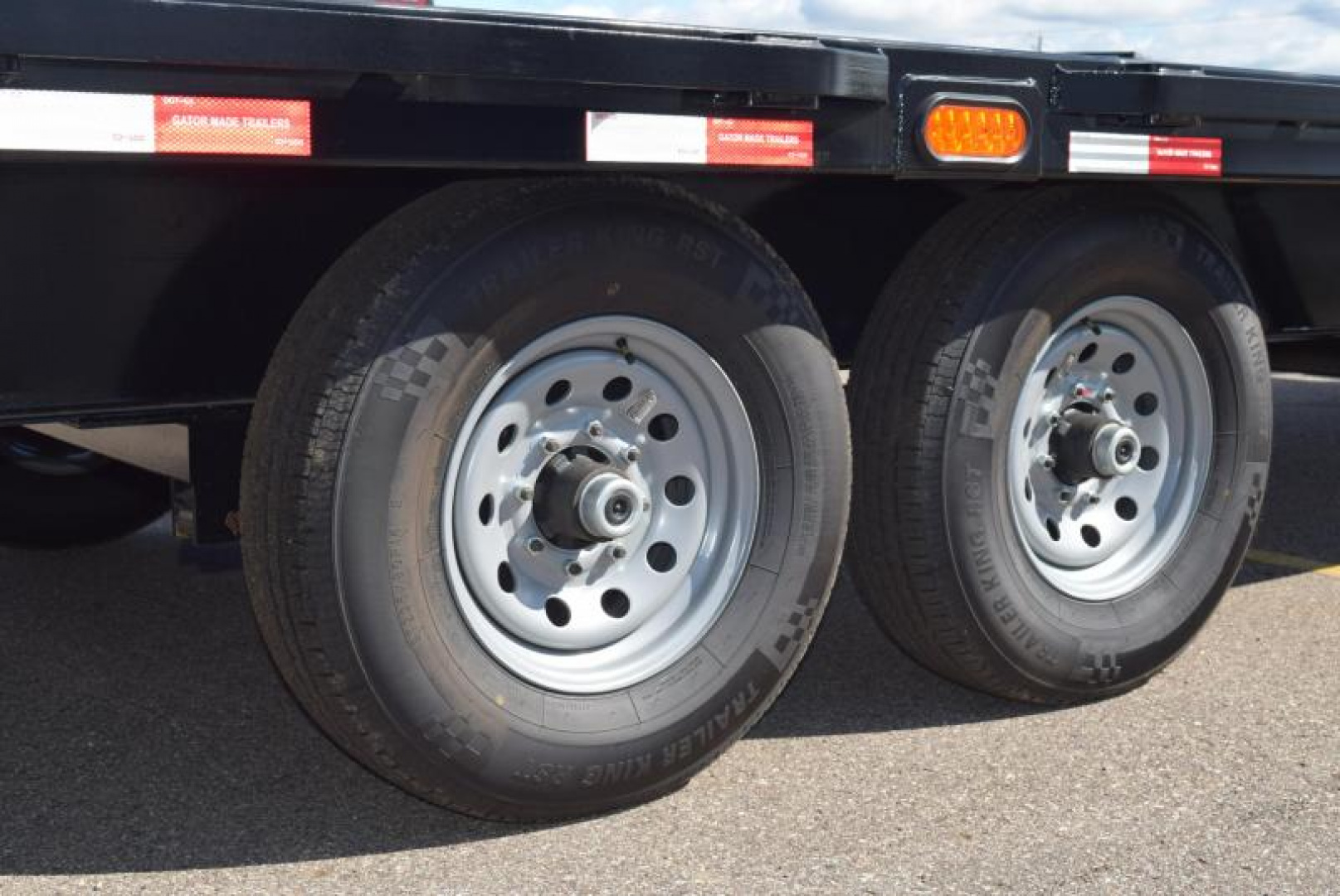 New GATORMADE 20'+5' WORKHORSE GOOSENECK HEAVY EQUIPMENT TRAILER