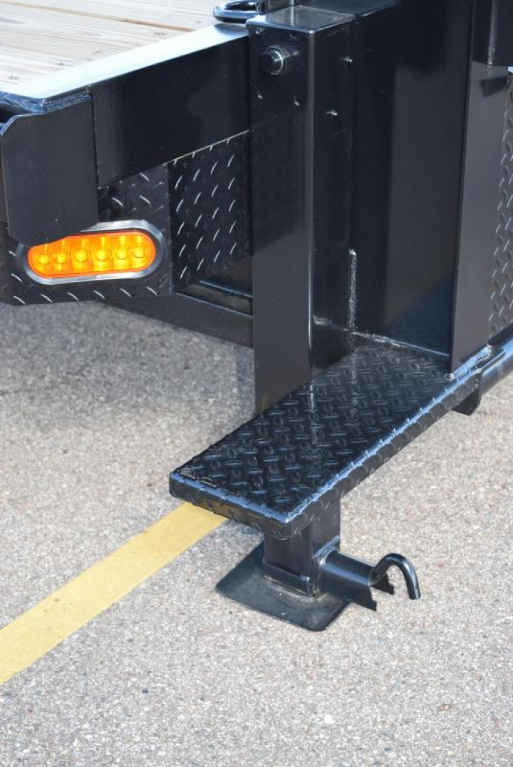 New GATORMADE 20'+5' WORKHORSE GOOSENECK HEAVY EQUIPMENT TRAILER