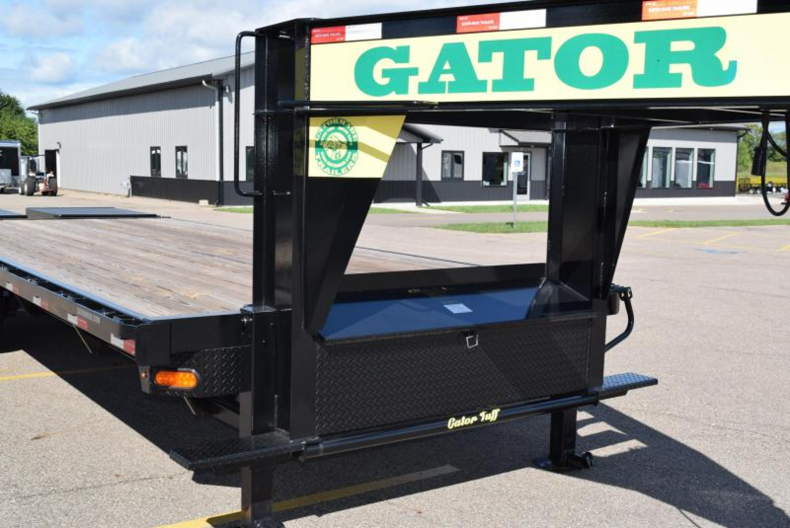 New GATORMADE 20'+5' WORKHORSE GOOSENECK HEAVY EQUIPMENT TRAILER