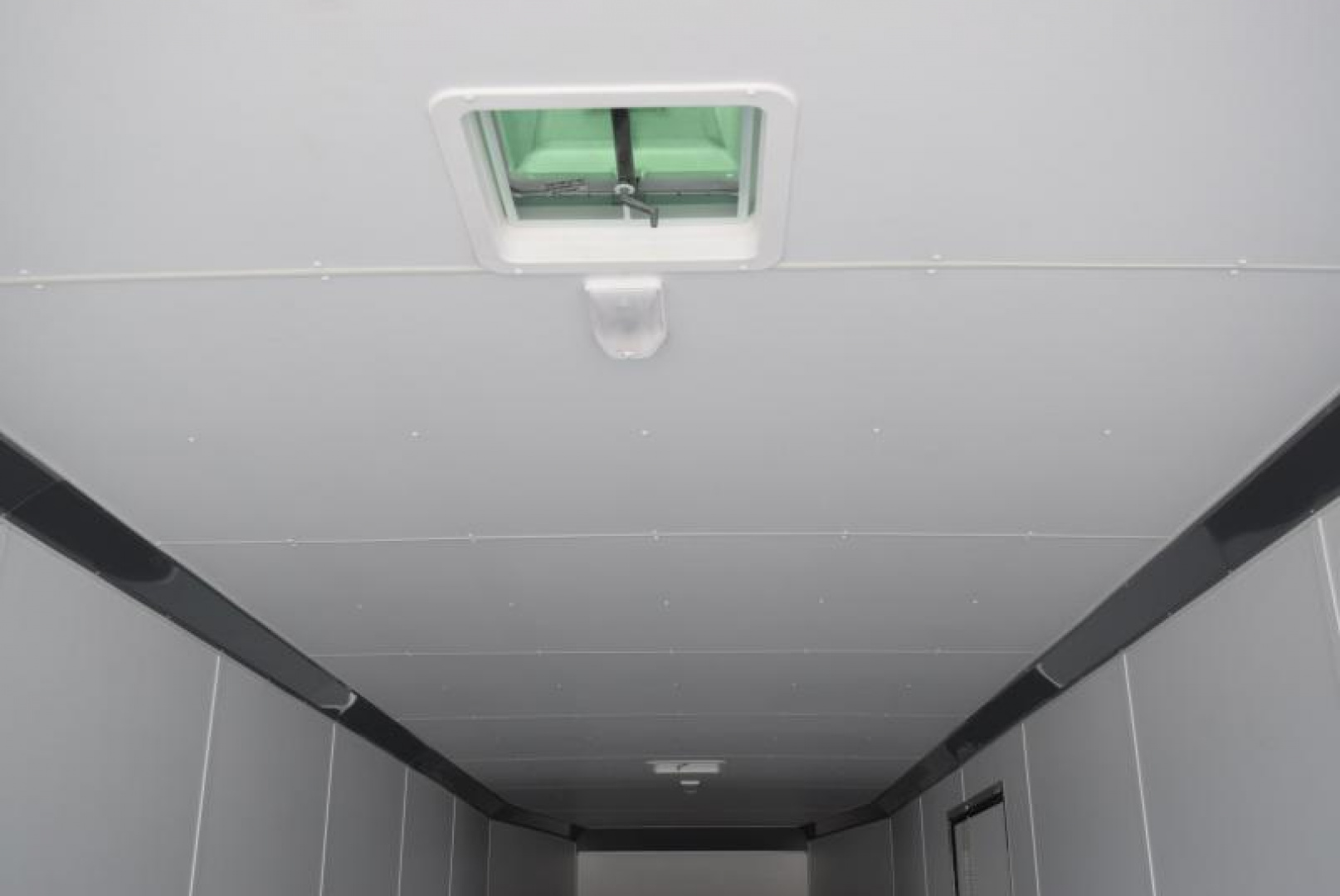 New BRAVO 8.5x36' STAR GOOSENECK RACE TRAILER