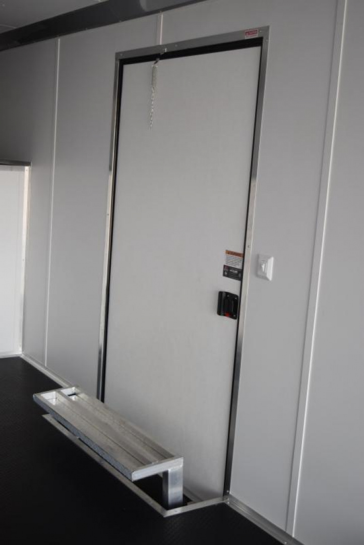 New BRAVO 8.5x36' STAR GOOSENECK RACE TRAILER