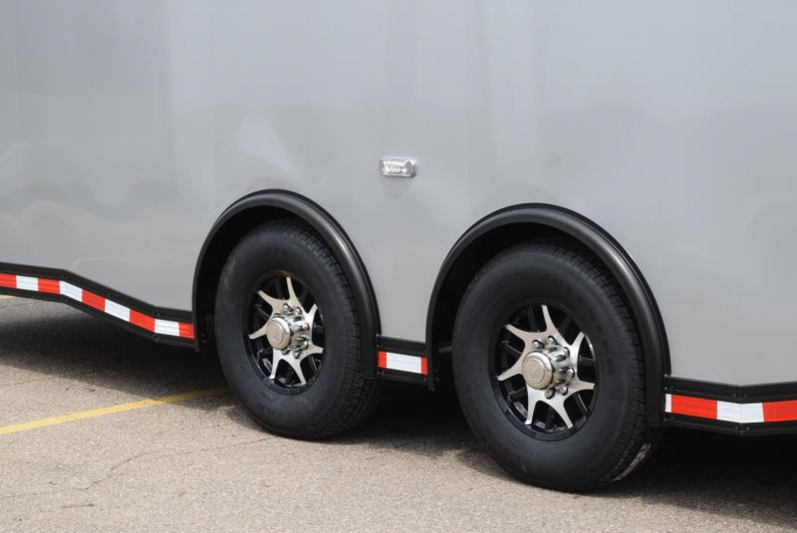 New BRAVO 8.5x36' STAR GOOSENECK RACE TRAILER