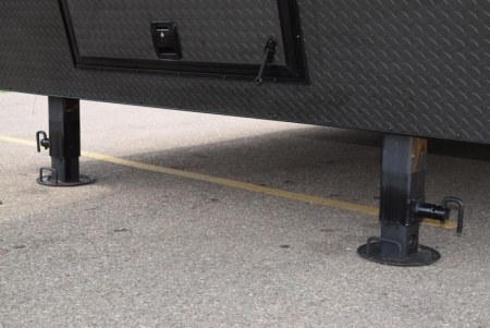 New BRAVO 8.5x36' STAR GOOSENECK RACE TRAILER