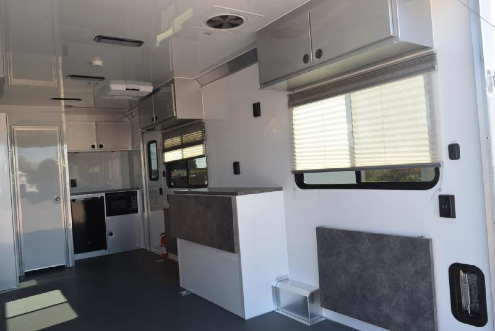 New ATC 20' QUEST MOBILE OFFICE TRAILER w/ BATHROOM PACKAGE